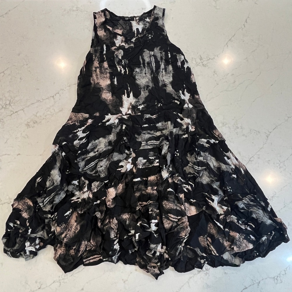 Comfy USA Abstract Crinkle Sleeveless Midi Dress Womens XS Black Pink Minimalist
